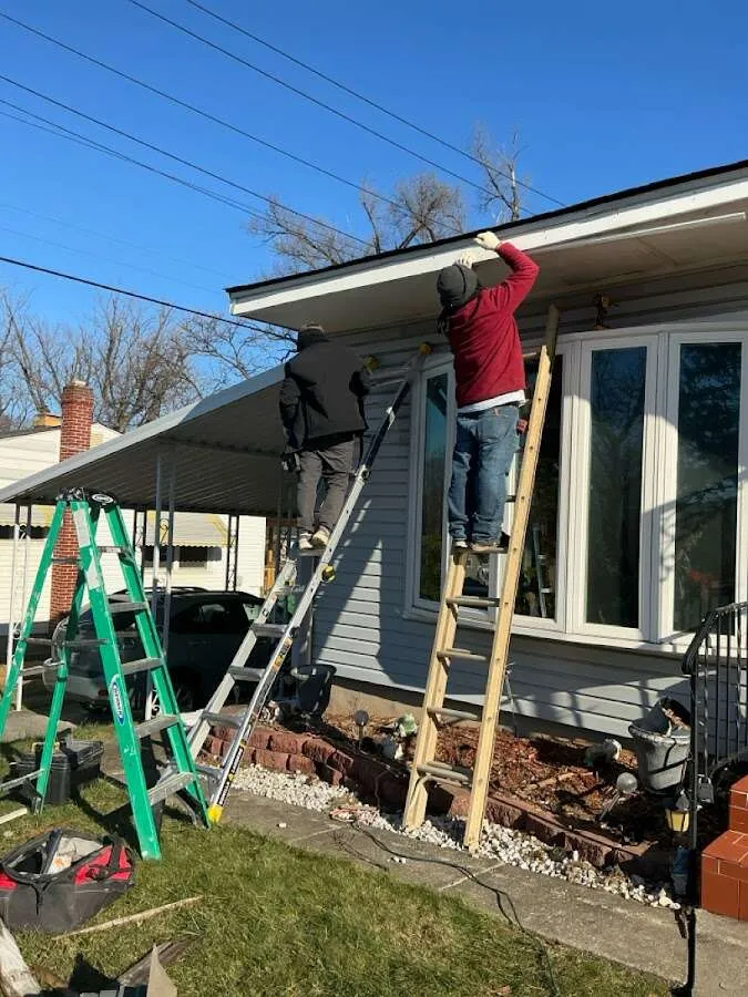 Restoration crew performing exterior repair in Franklin